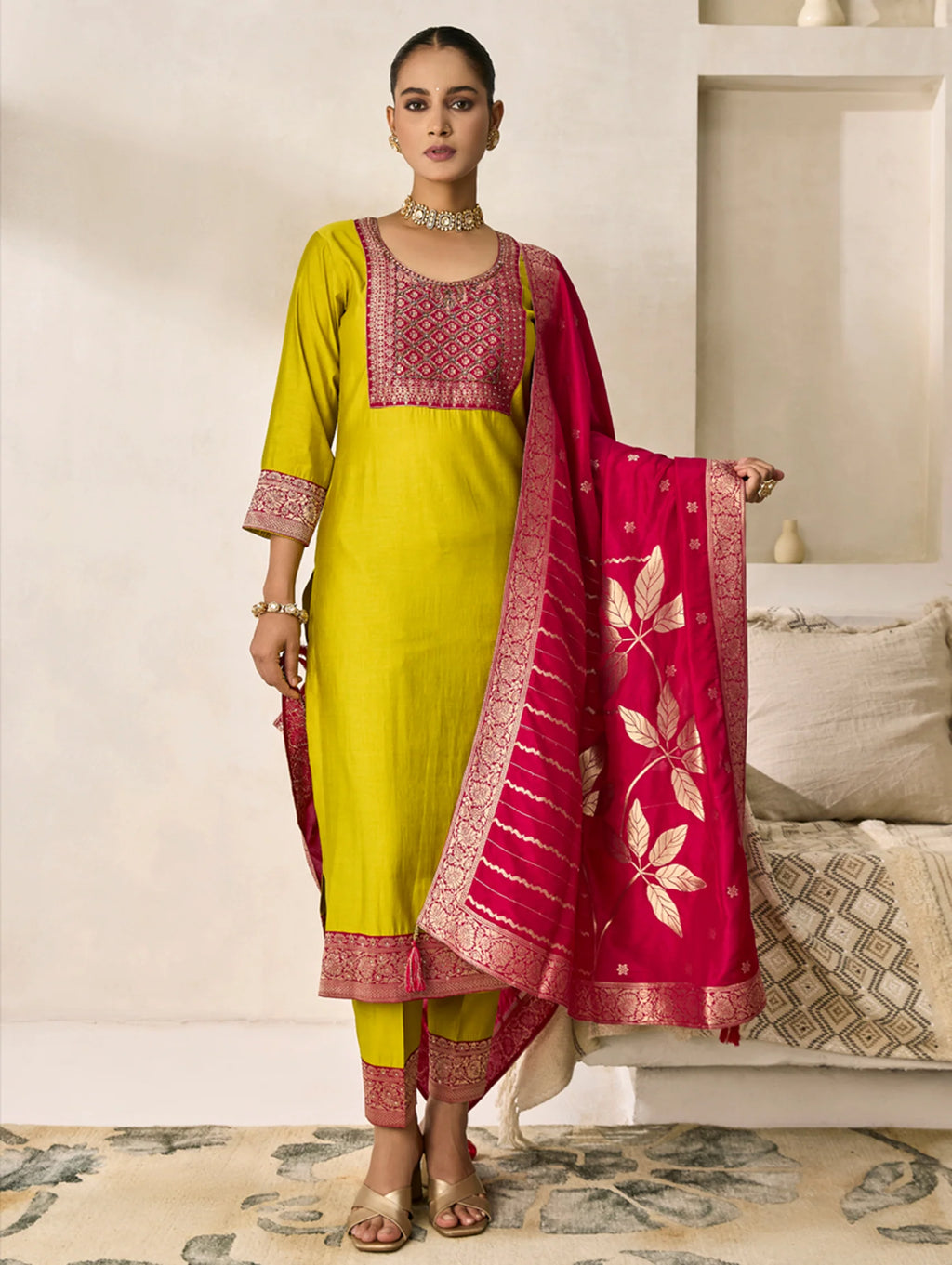 Hand-Embroidered Viscose Silk Suit Set 4289