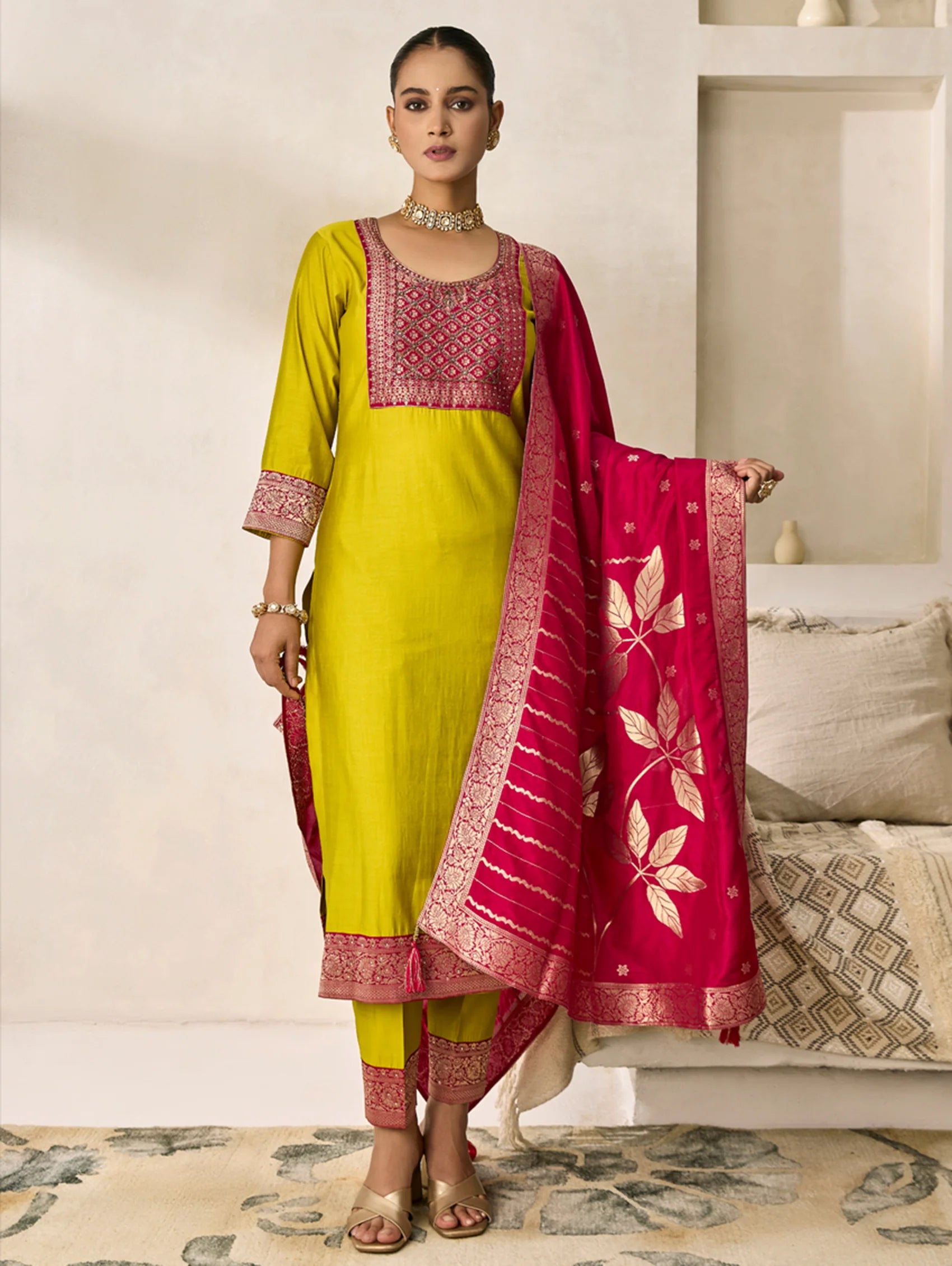 Hand-Embroidered Viscose Silk Suit Set 4289