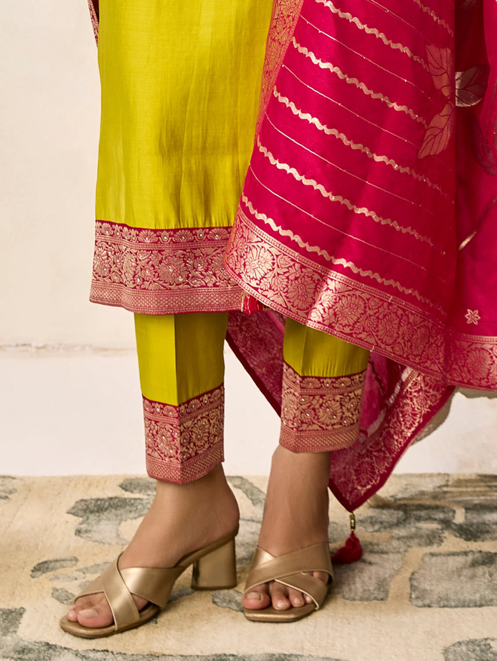 Hand-Embroidered Viscose Silk Suit Set 4289