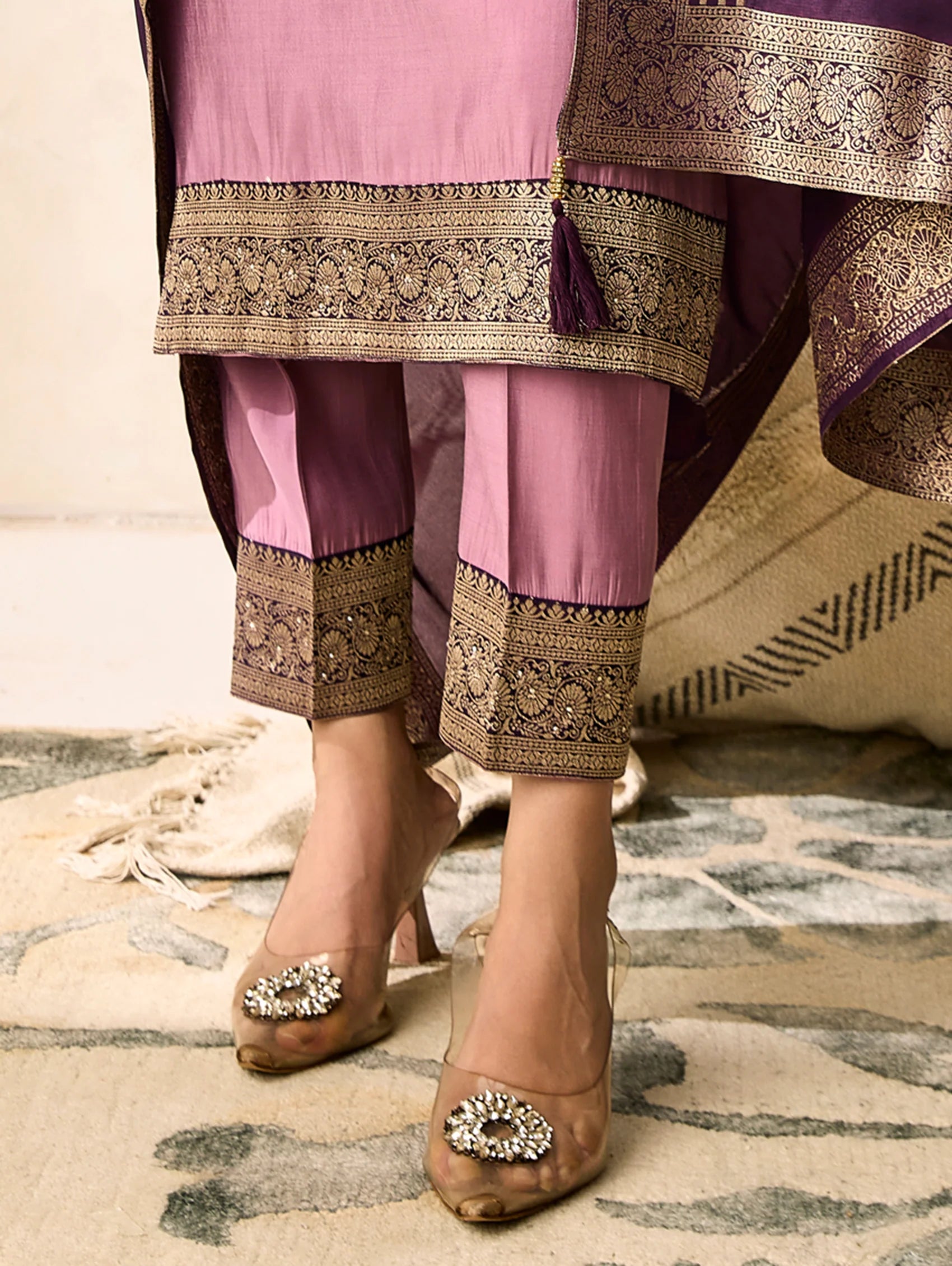 Hand-Embroidered Viscose Silk Suit Set 4290