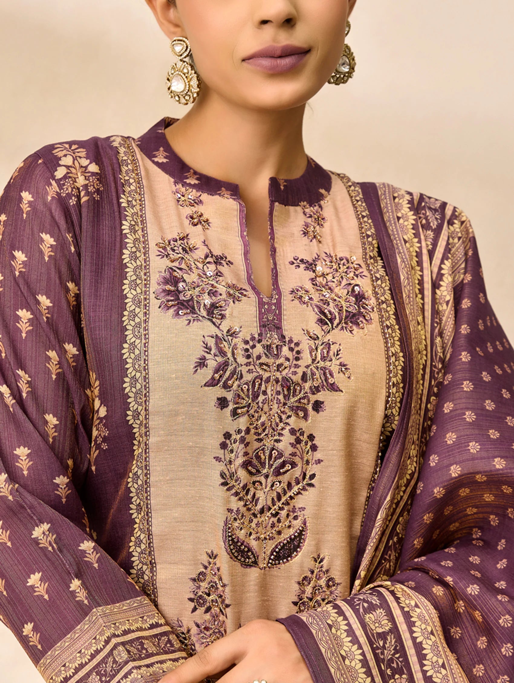 Embellished Shimmer Silk Suit Set 4345