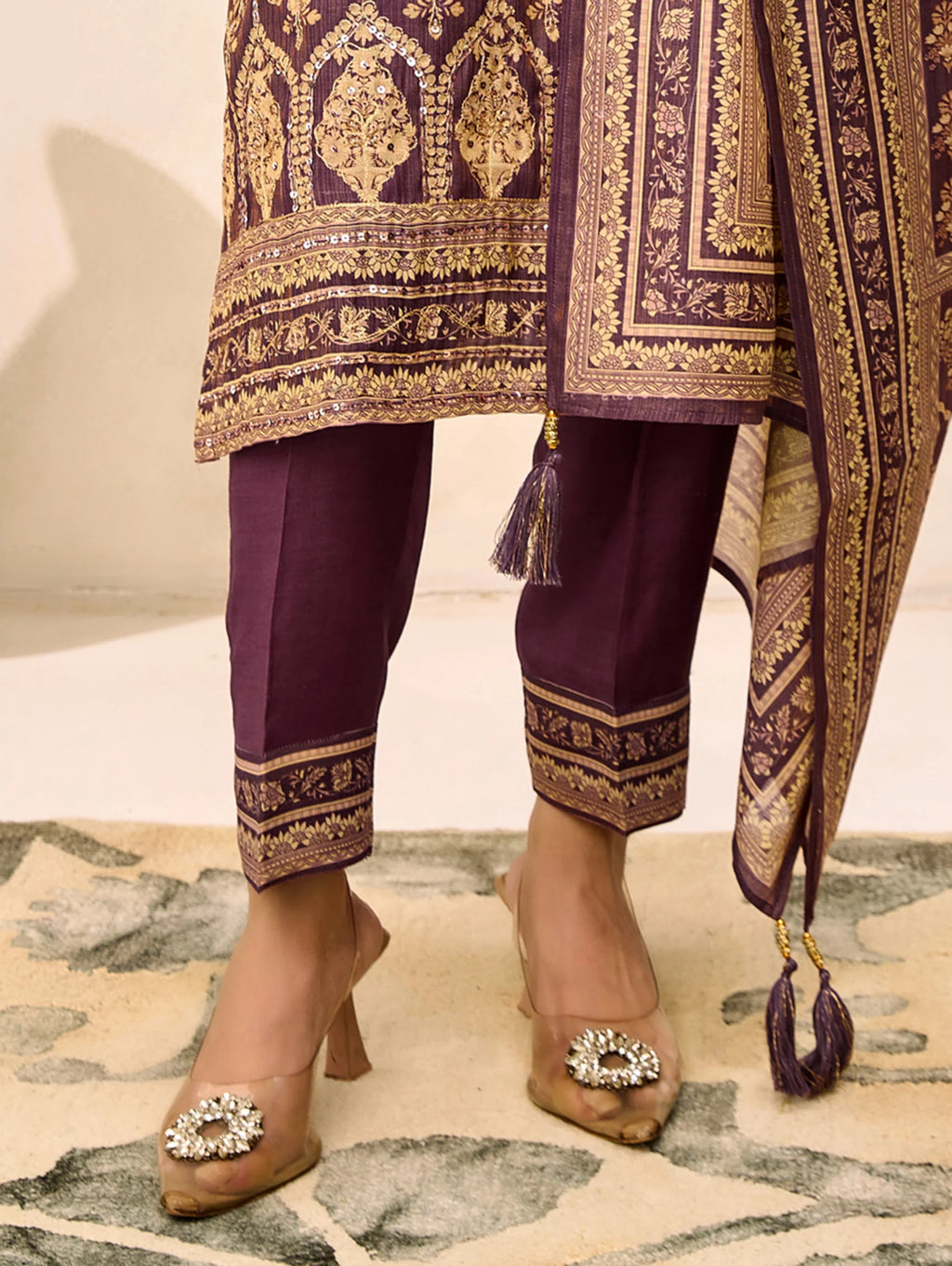 Embellished Shimmer Silk Suit Set 4345