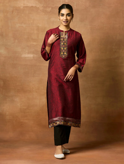 Maroon Printed Silk Blend Straight Kurta