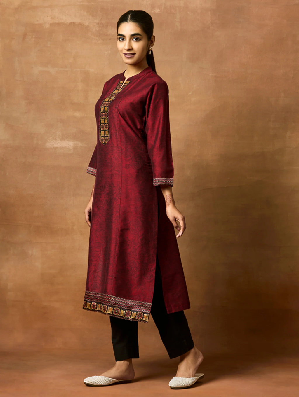 Maroon Printed Silk Blend Straight Kurta