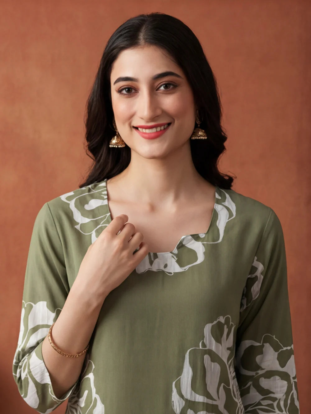 Floral Embroidered Straight Pure Cotton Kurta