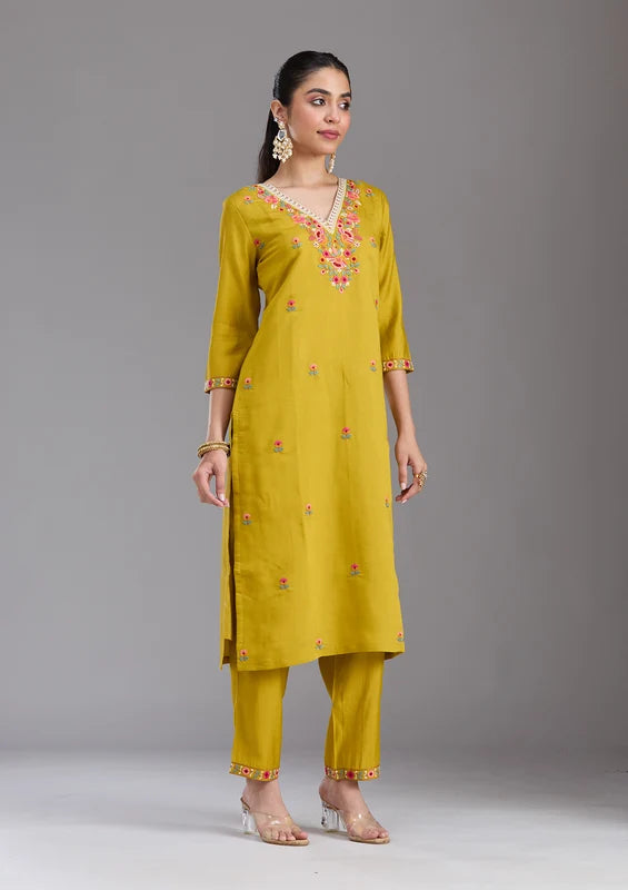 Mustard Yellow Chanderi Threadwork Straight Kurta With Pant Regular And Dupatta