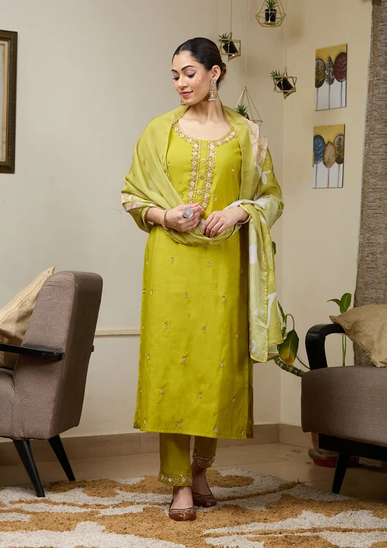 Parrot Green Chanderi Cutdana Straight Kurta With Regular Pant And Dupatta