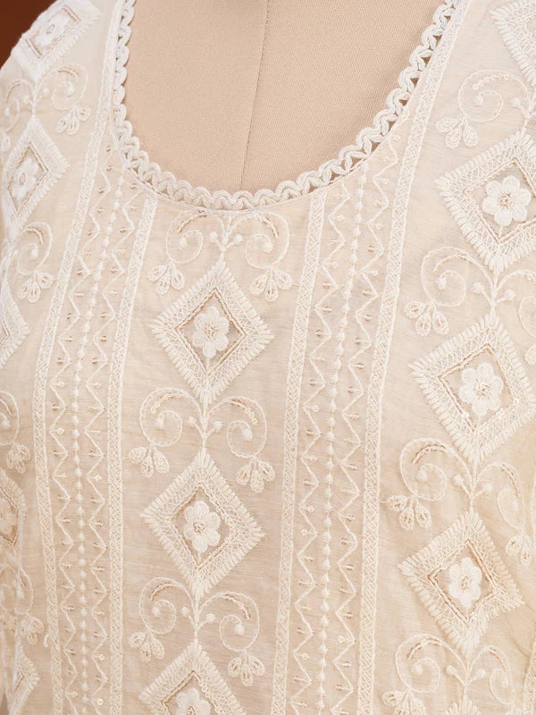 Cream Chanderi Threadwork Straight Kurta With Pant Regular And Dupatta
