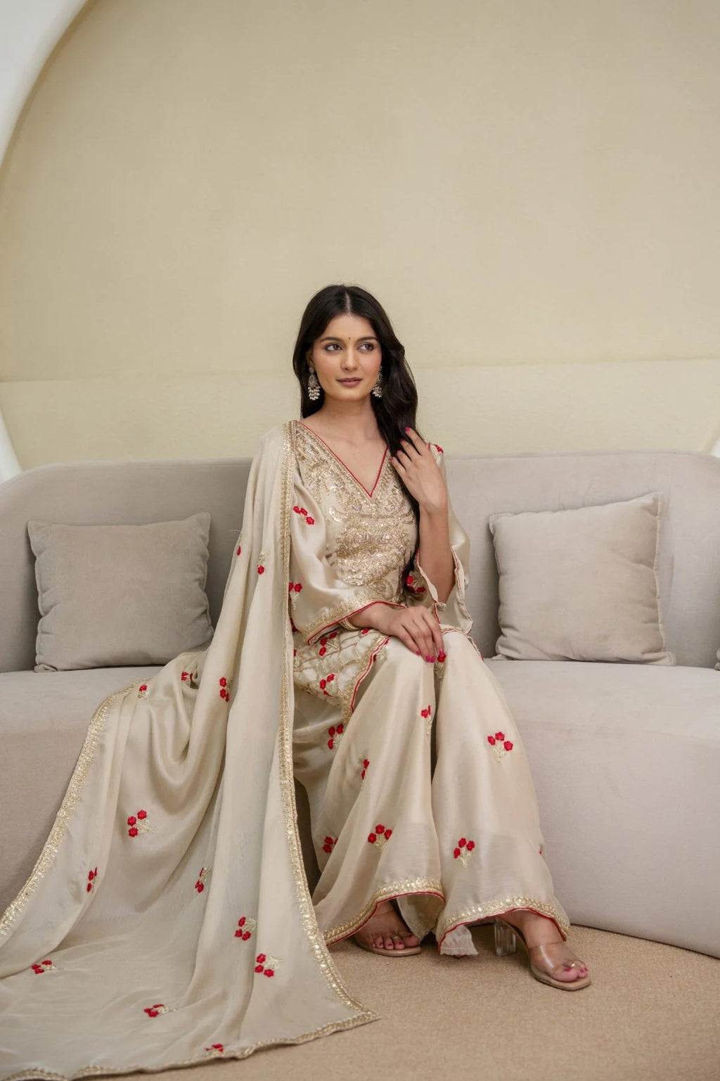 Perfect Cream Chiffon Satin Embroidered Suit Set With Dupatta At Factory Price Kurti Set